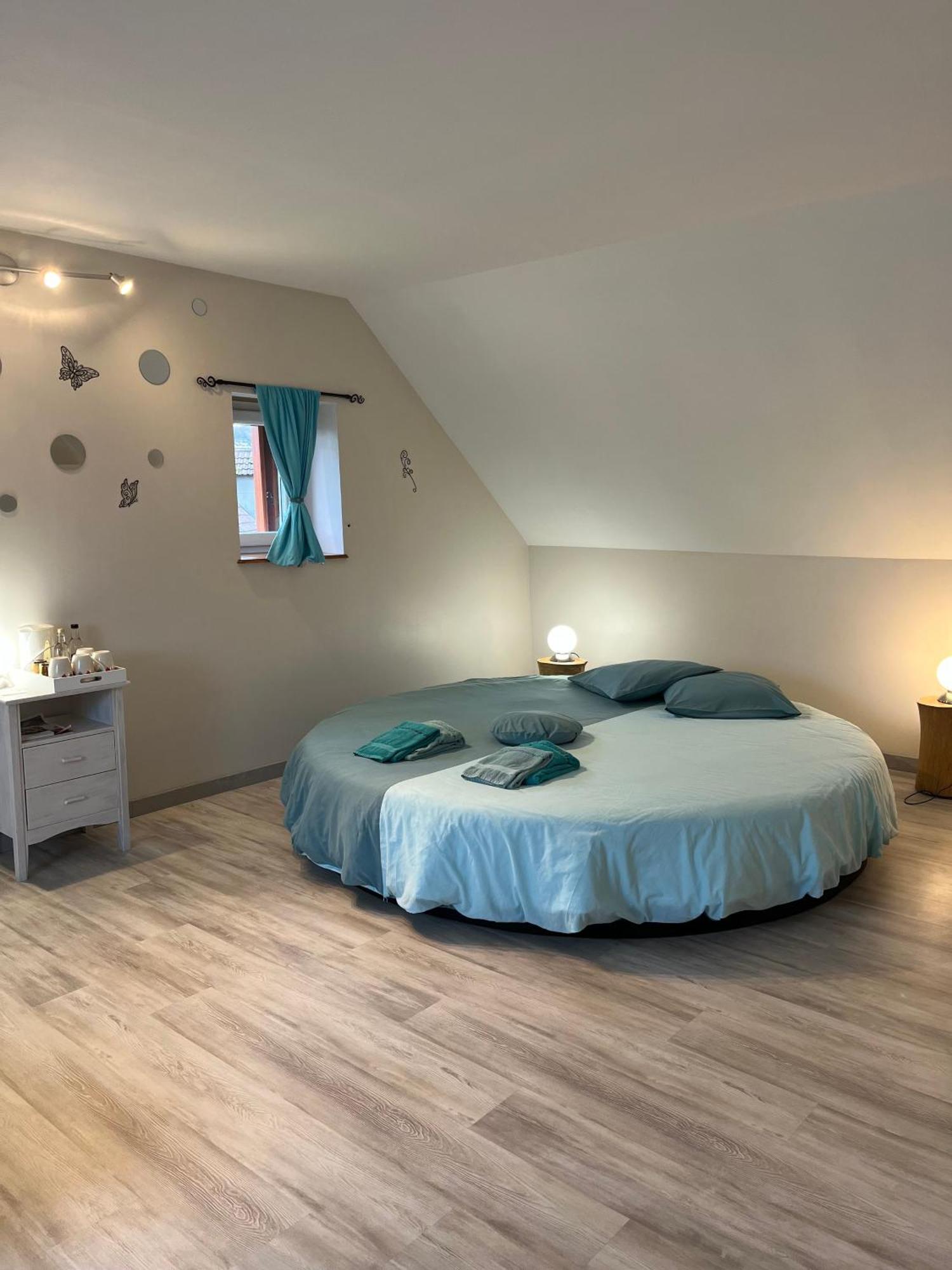 Bed and Breakfast La Fauconniere Brecy  Экстерьер фото